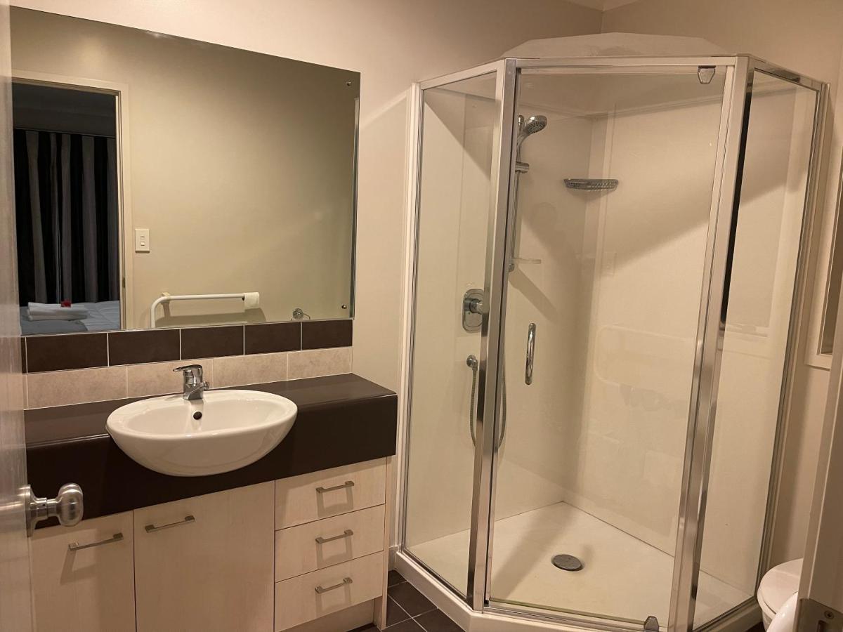 Ruth'S House Homestay Master Room With Private Shower And Toilet Auckland Exteriör bild
